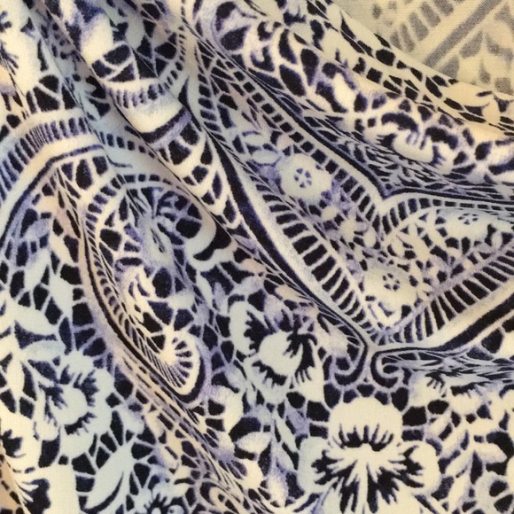 WHBM Blue Patterned Tank - Picture 4 of 5